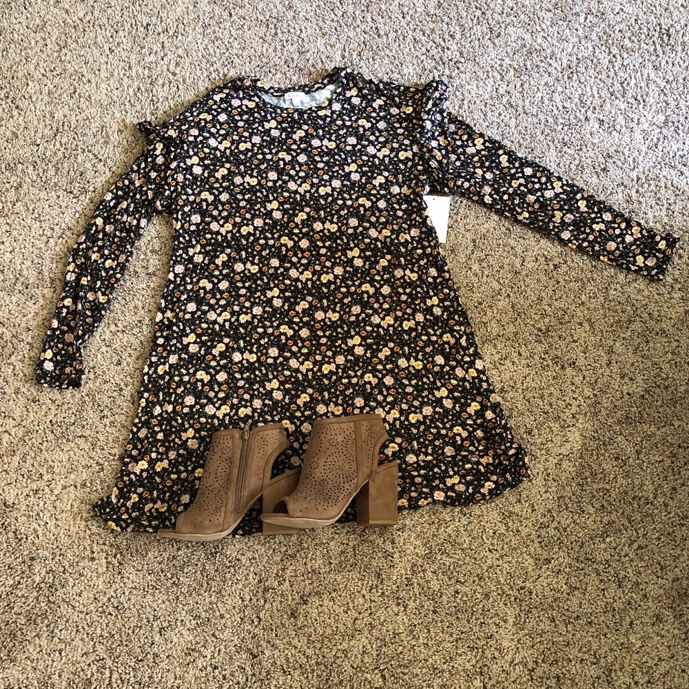 Love, Fire Ruffle Sleeve Floral Dress